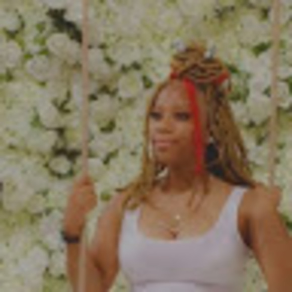 Meet your Posher, Bxby- - Picture 1 of 1